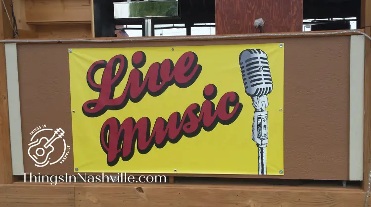 Music Valley Nashville has lots of great live music